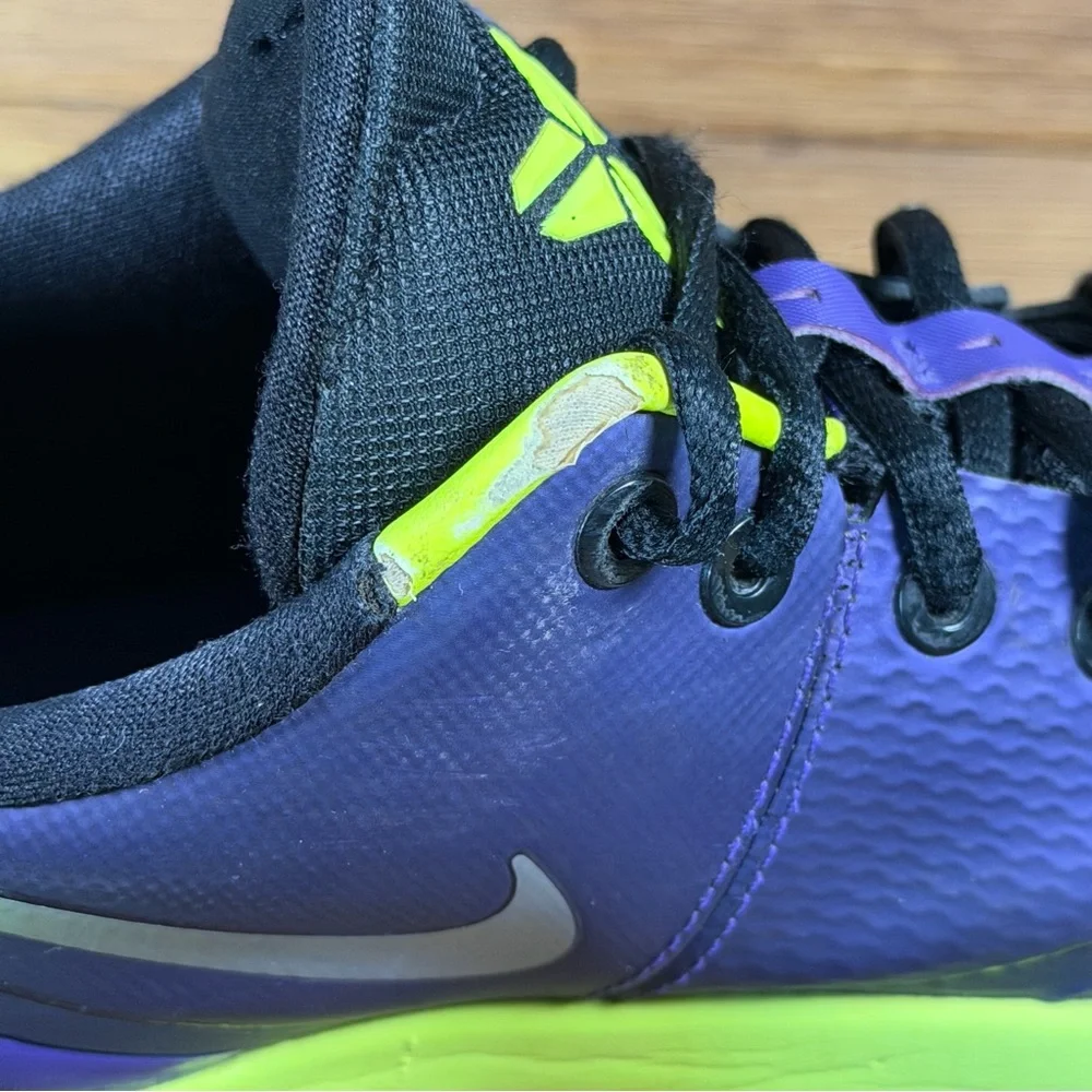 Nike Kobe Venomenon 4 Glow In The Dark Men’s Size 10 Basketball Shoes 635578-500